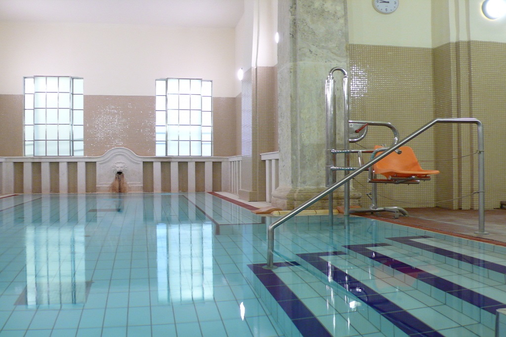 Lukács Thermal Bath