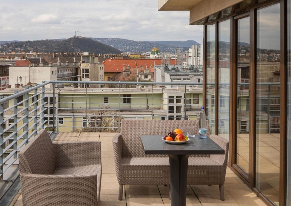 ESCALA Hotel & Suites
