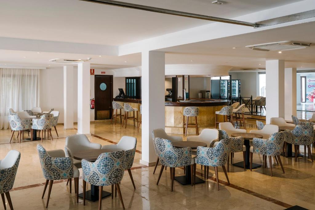 Alua Suites Las Rocas
