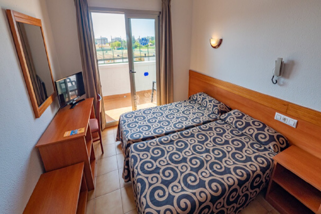 Santa Susanna Resort