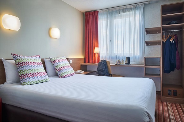 Hotel Campanile Paris Bercy Village